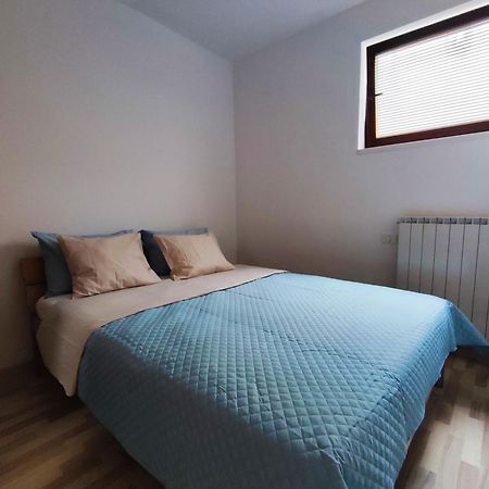 Olea Mar Apartma Pobegi Kültér fotó